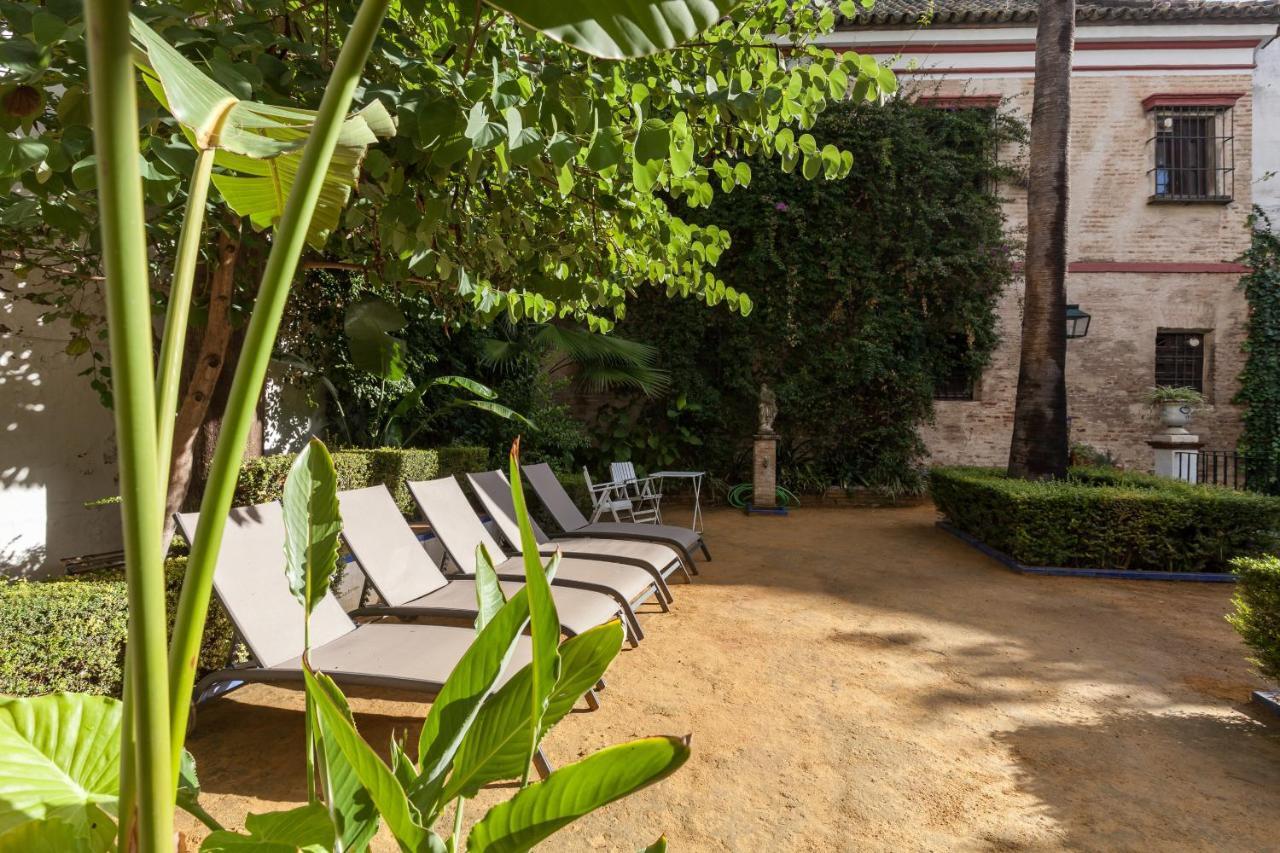 Villa Elvira, Exclusive Pool And Gardens In The Heart Of Sevilla Exterior photo