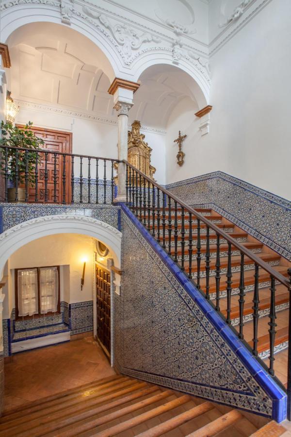 Villa Elvira, Exclusive Pool And Gardens In The Heart Of Sevilla Exterior photo