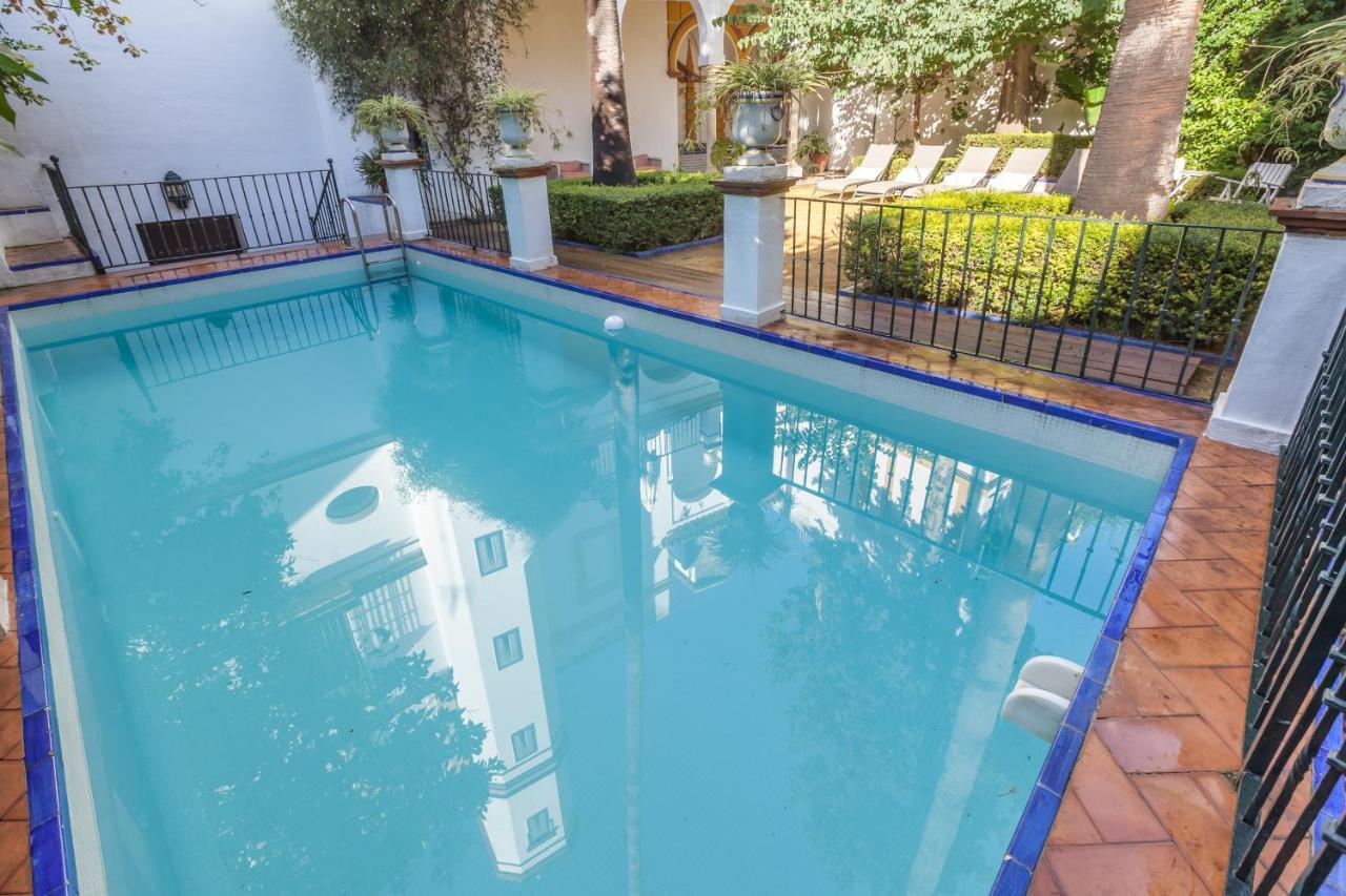 Villa Elvira, Exclusive Pool And Gardens In The Heart Of Sevilla Exterior photo